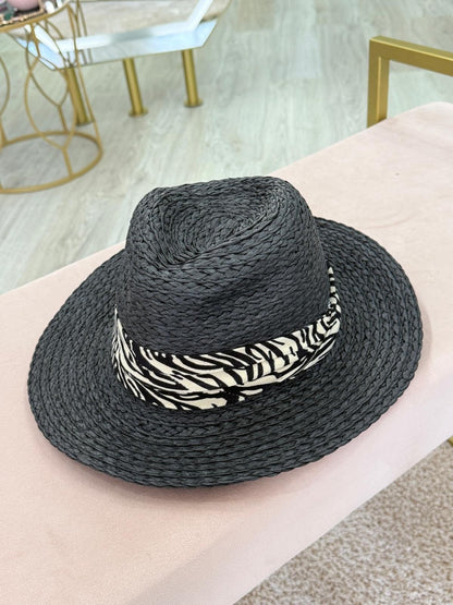 Chapéu de palha preto