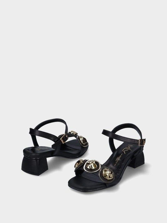 Sandália Preta Salto Médio Clarisse 08