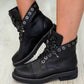 Botas pretas com strass