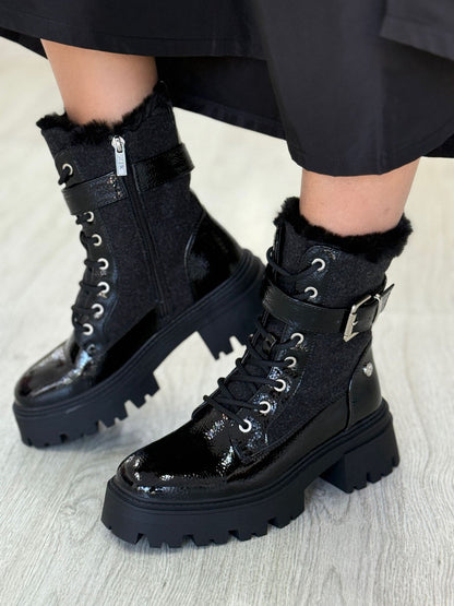Bota militar verniz