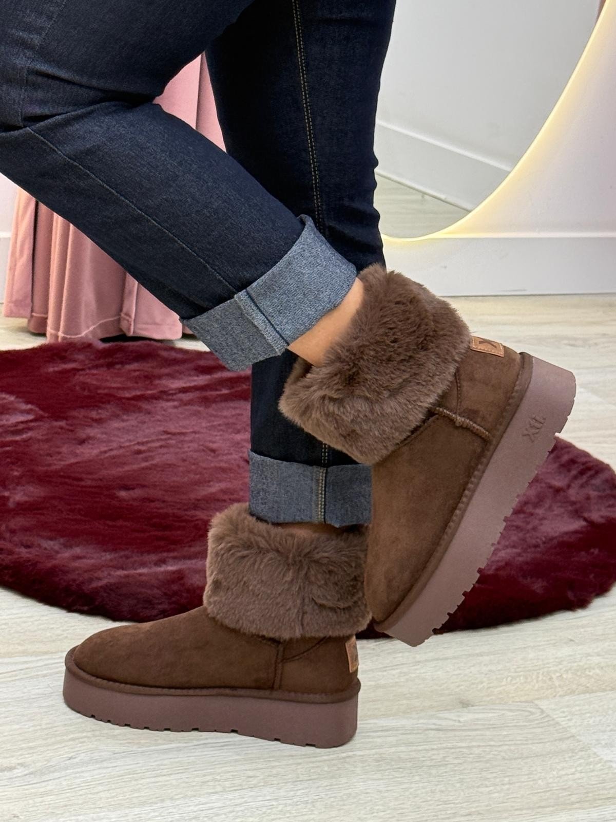 Botas bege com pelo