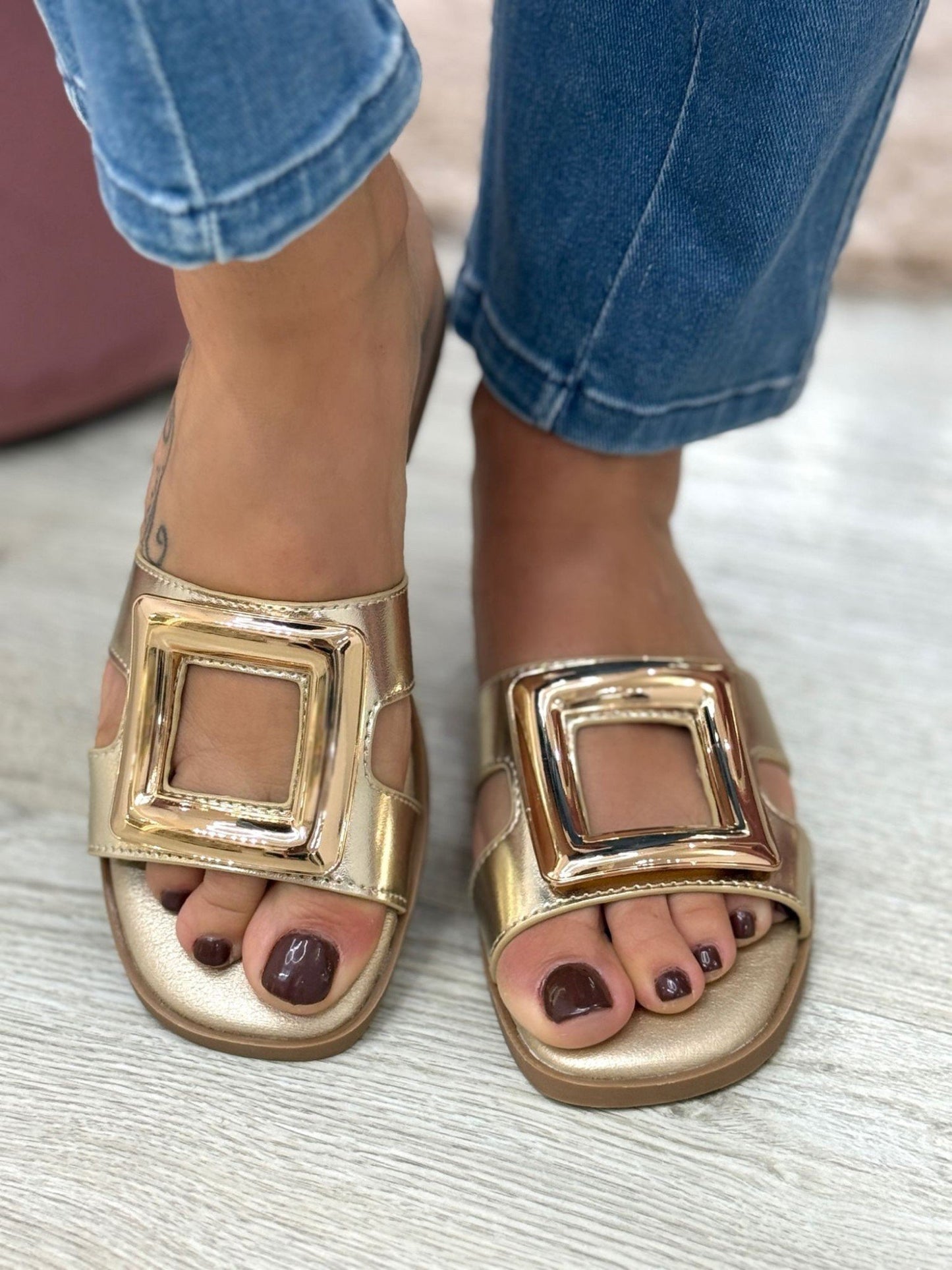 Chinelas rasteiras