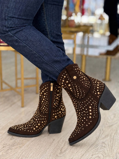 Botas tachas