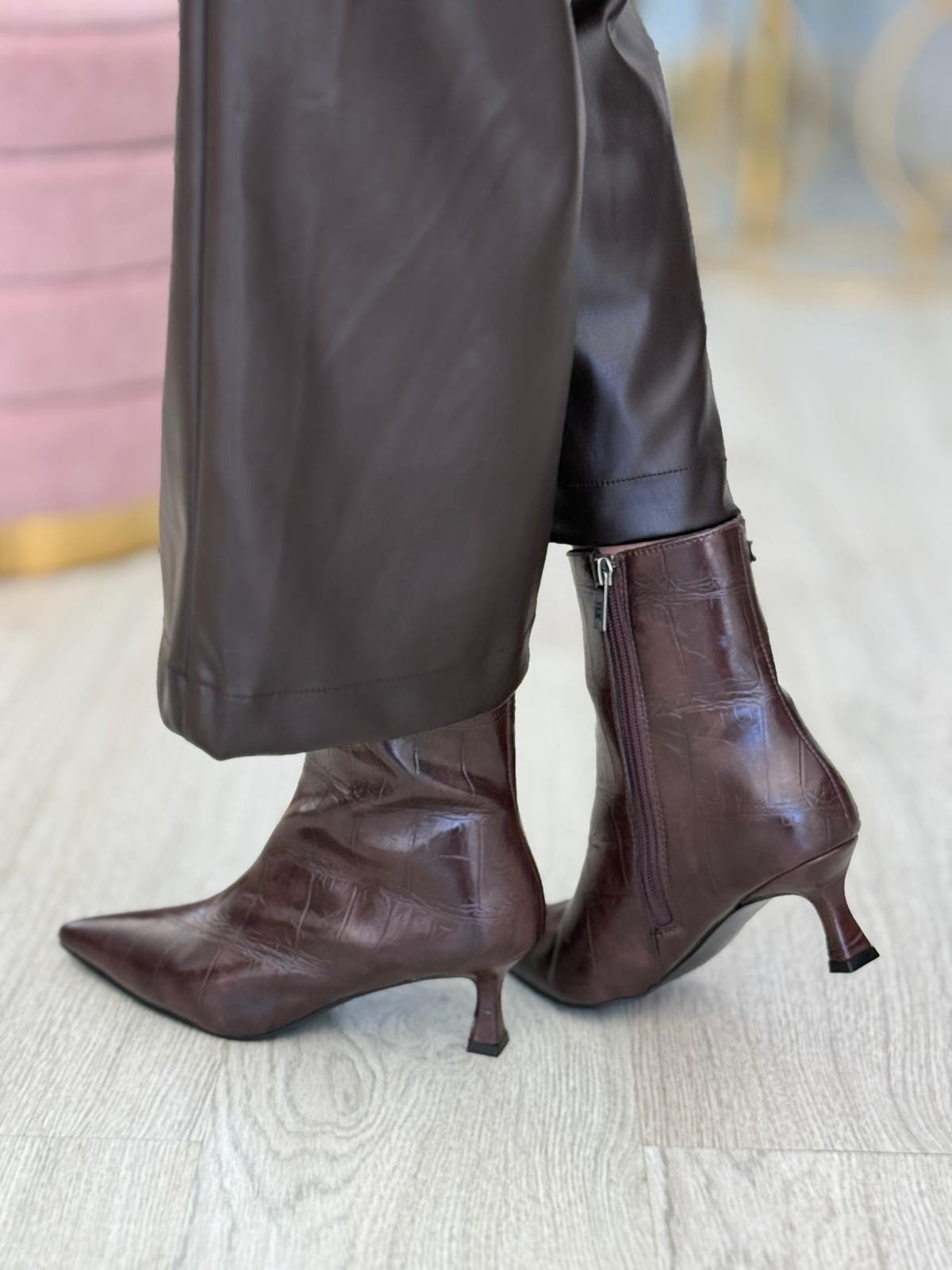 Botins com Fecho Zip