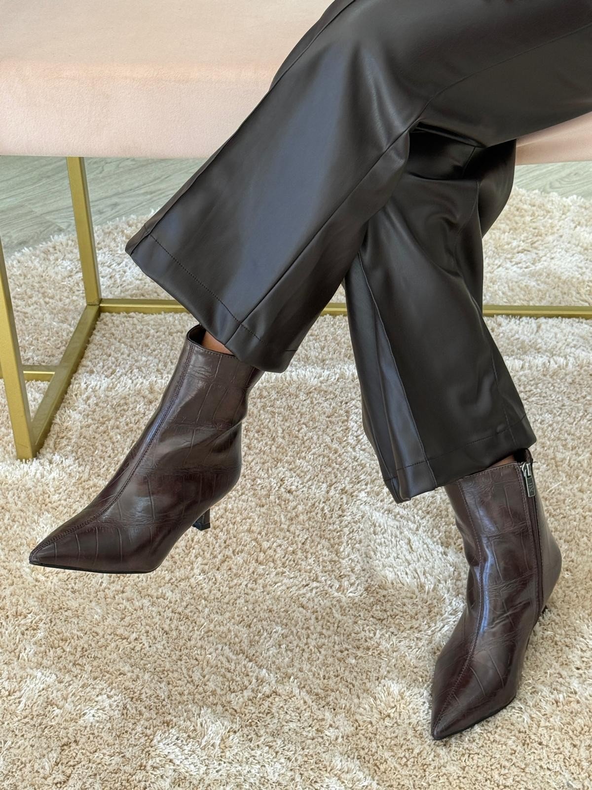 Botins com Fecho Zip