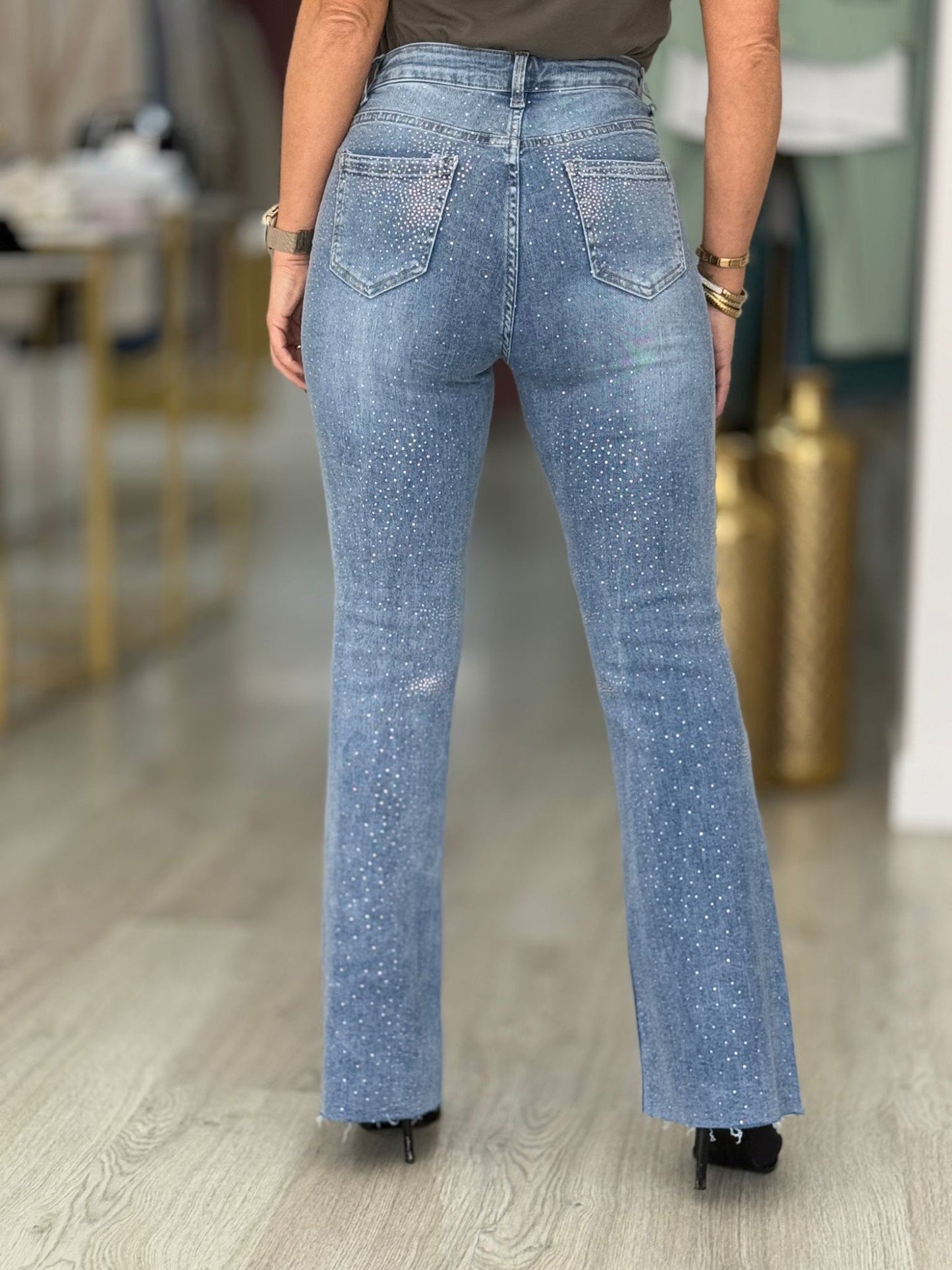 Calça de ganga wide leg com brilhos