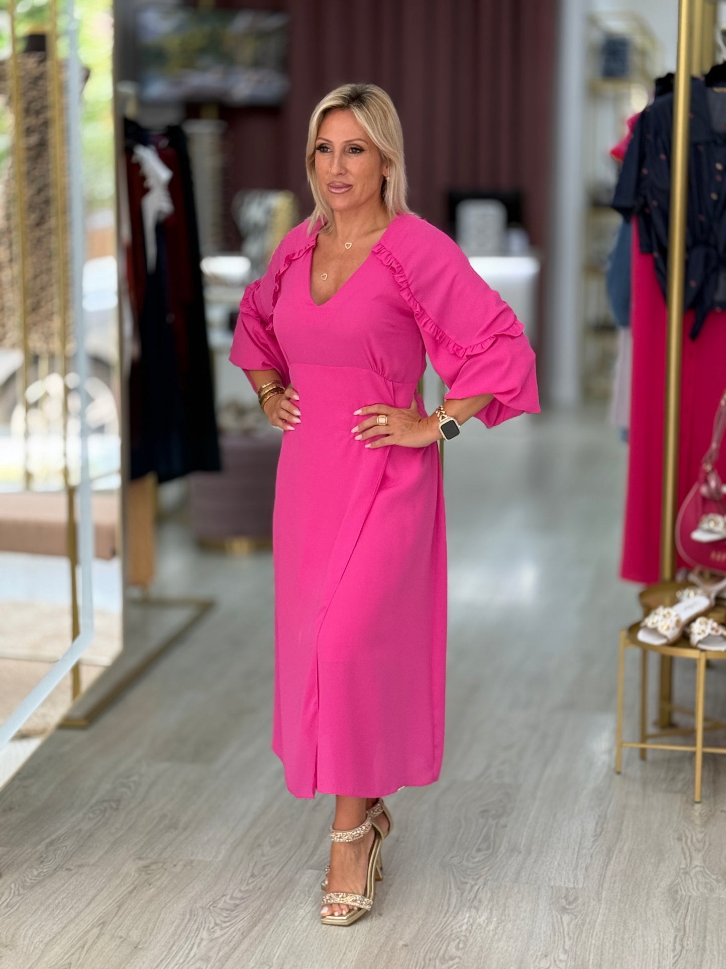 Vestido comprido com folhos