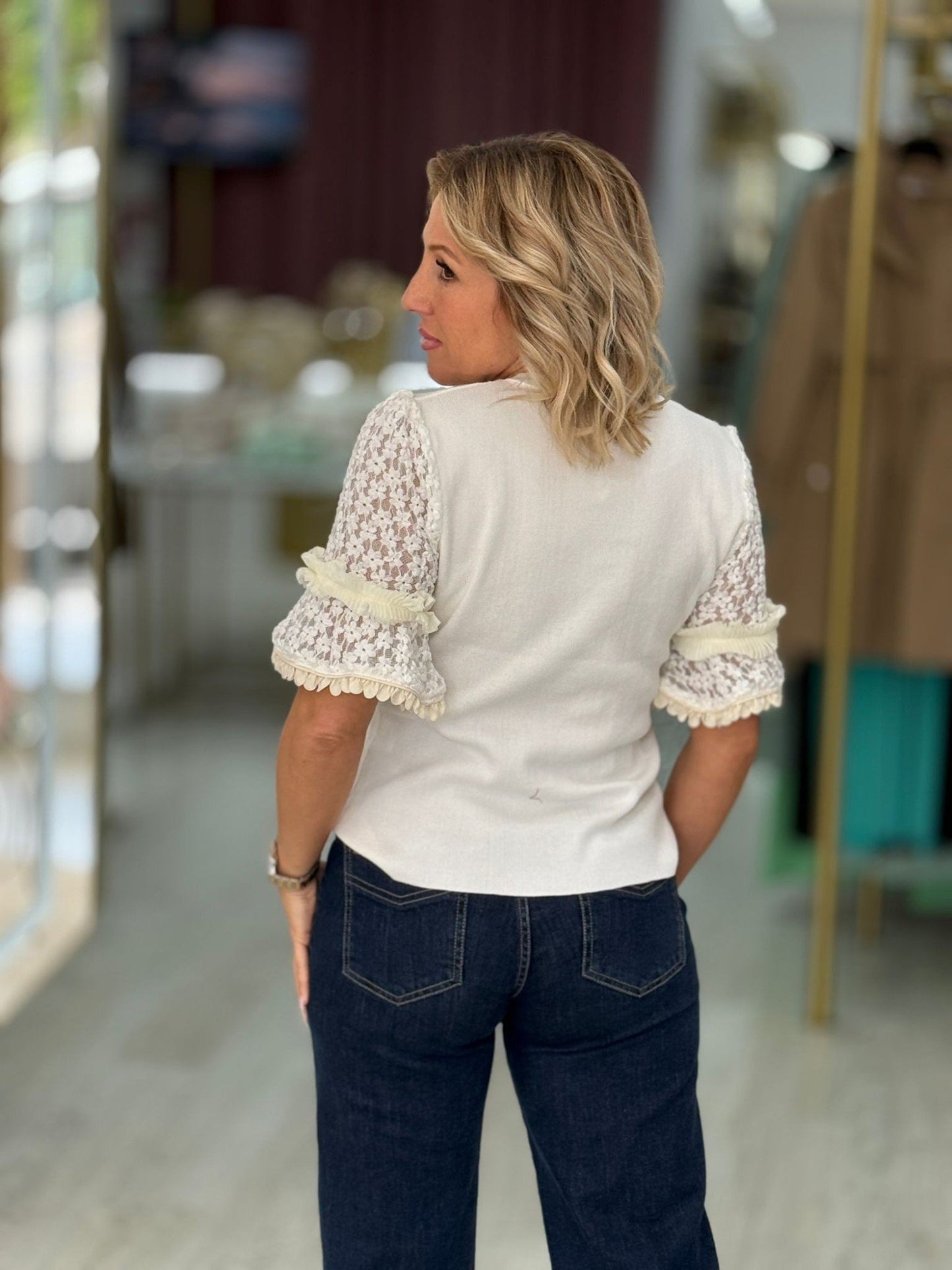 Blusa mangas renda