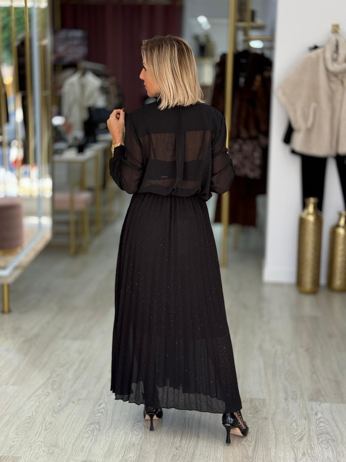 Saia comprida com strass