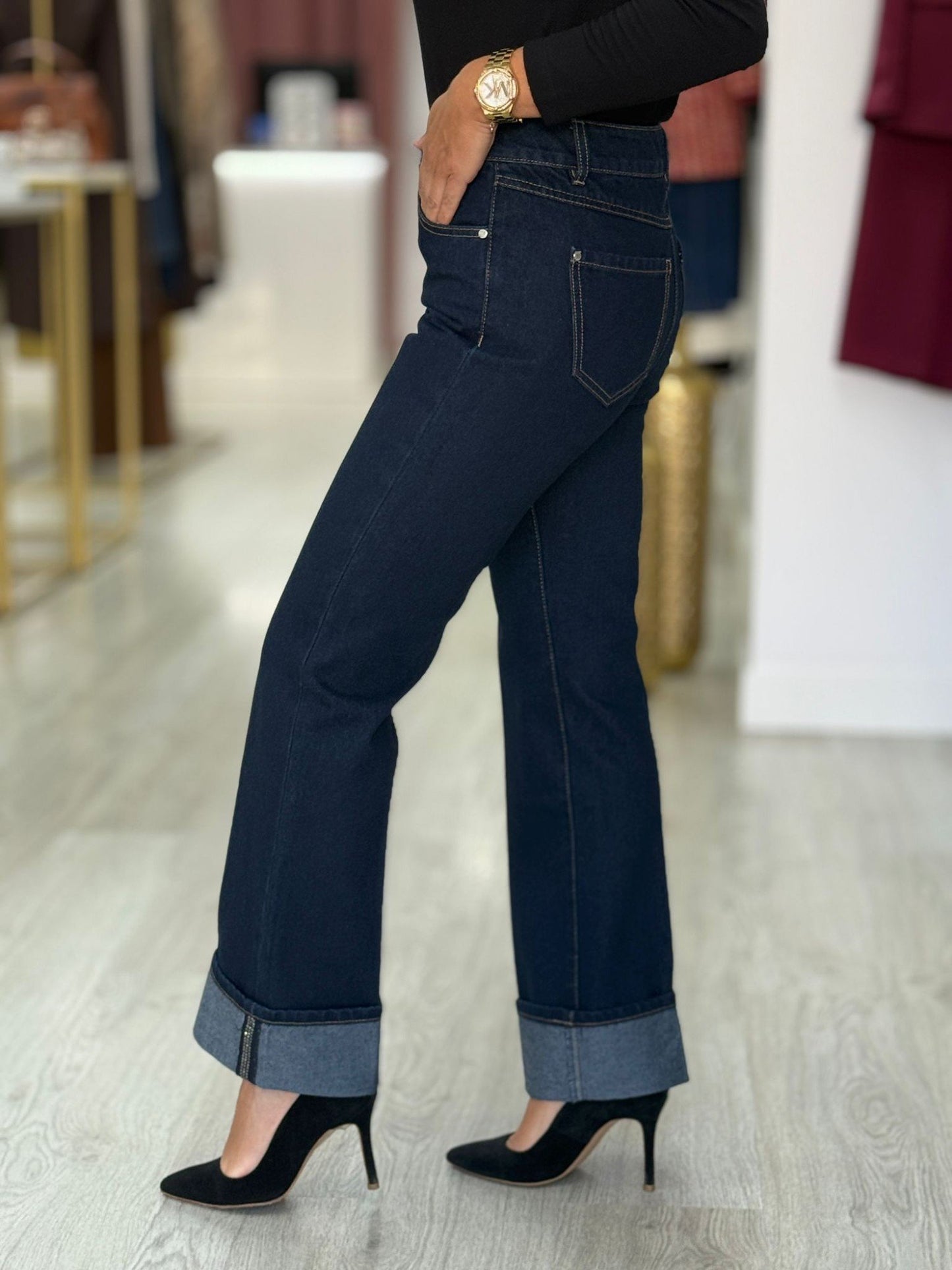 Calça jeans reta com strass crua feminina