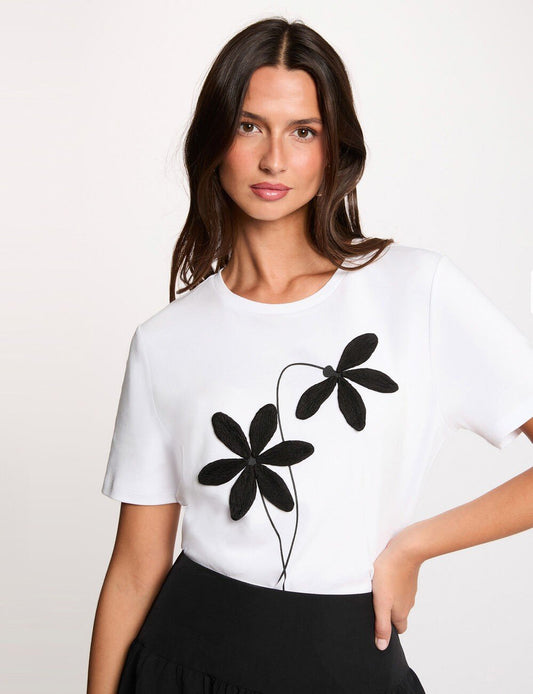 T-shirt com flor