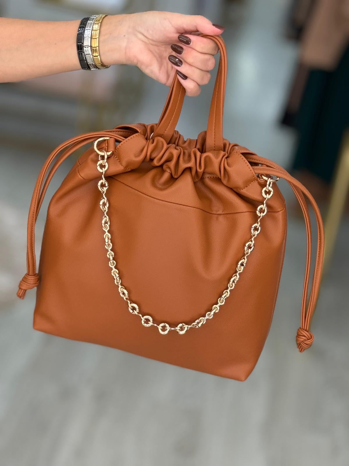 Mala Saco Média com Alça de Corrente (+ cores)