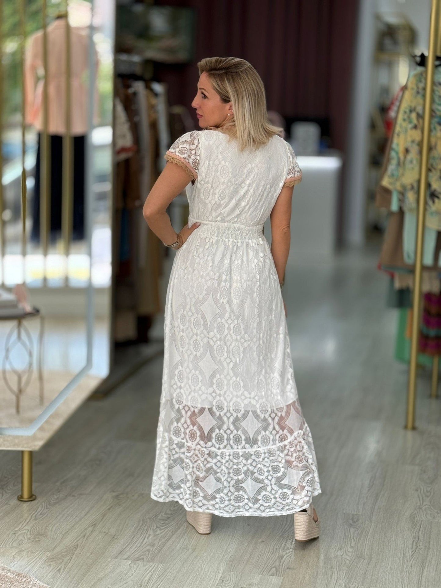 Vestido comprido rendado