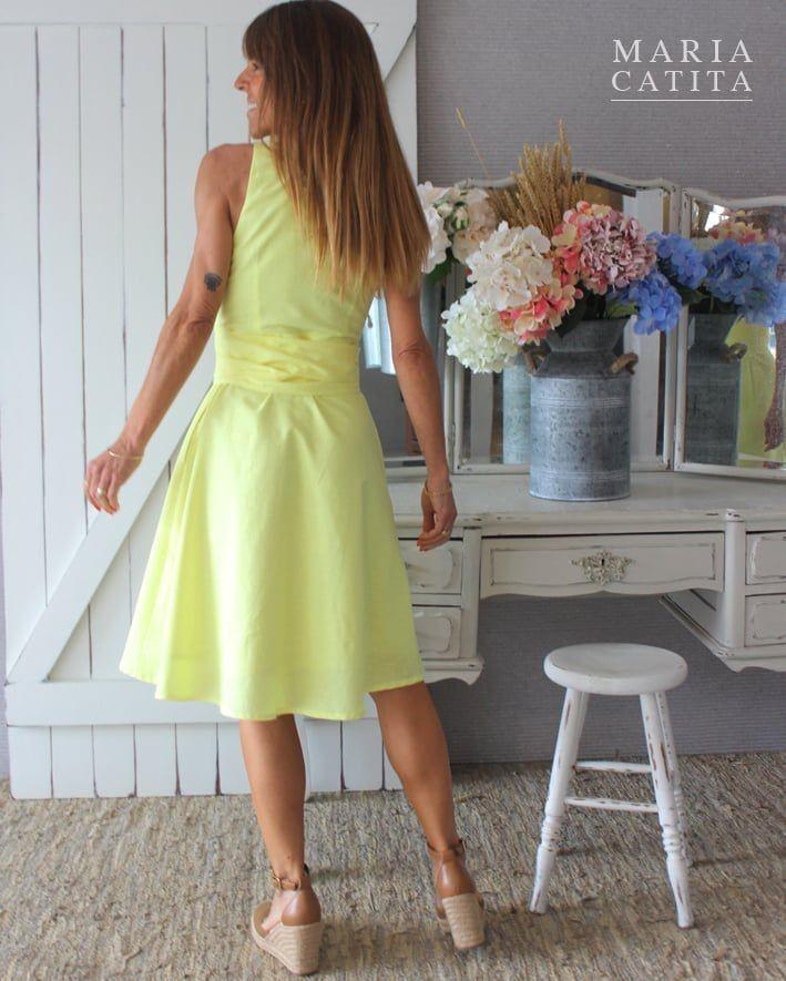 Vestido decote assimétrico