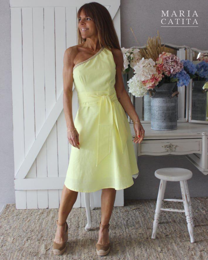 Vestido decote assimétrico