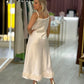 Vestido acetinado