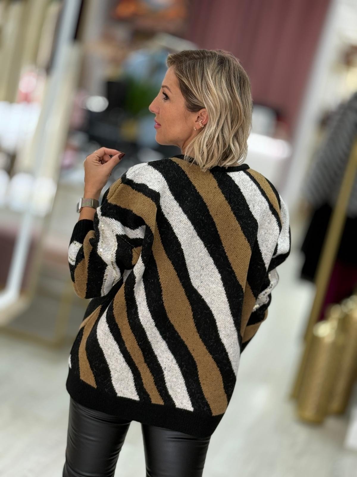 Camisola animal print com lantejoulas (+ cores)