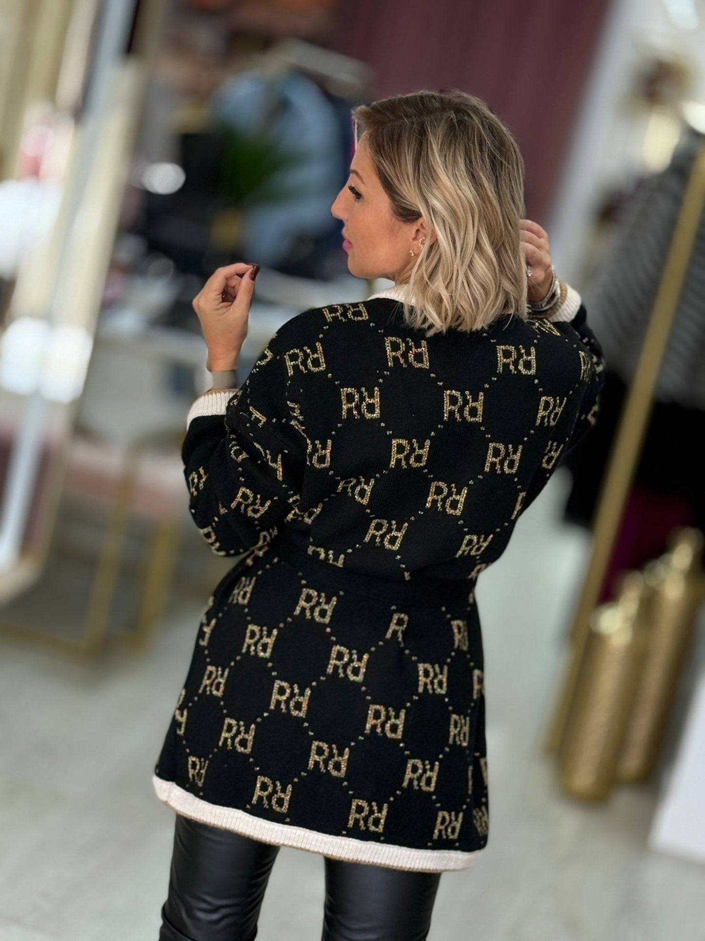 Cardigã com jacquard brilhante "rr" (+ cores)