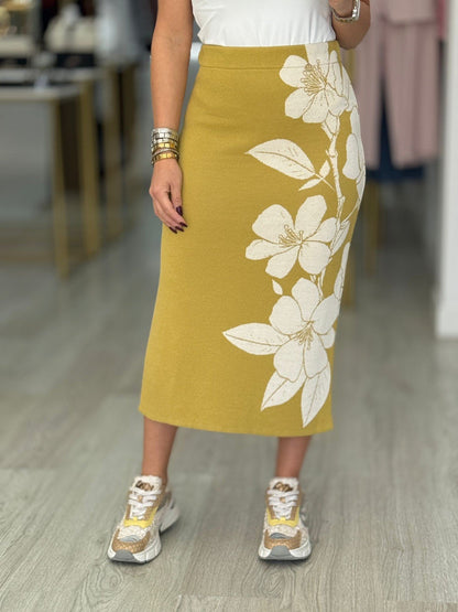 Saia com jacquard flores