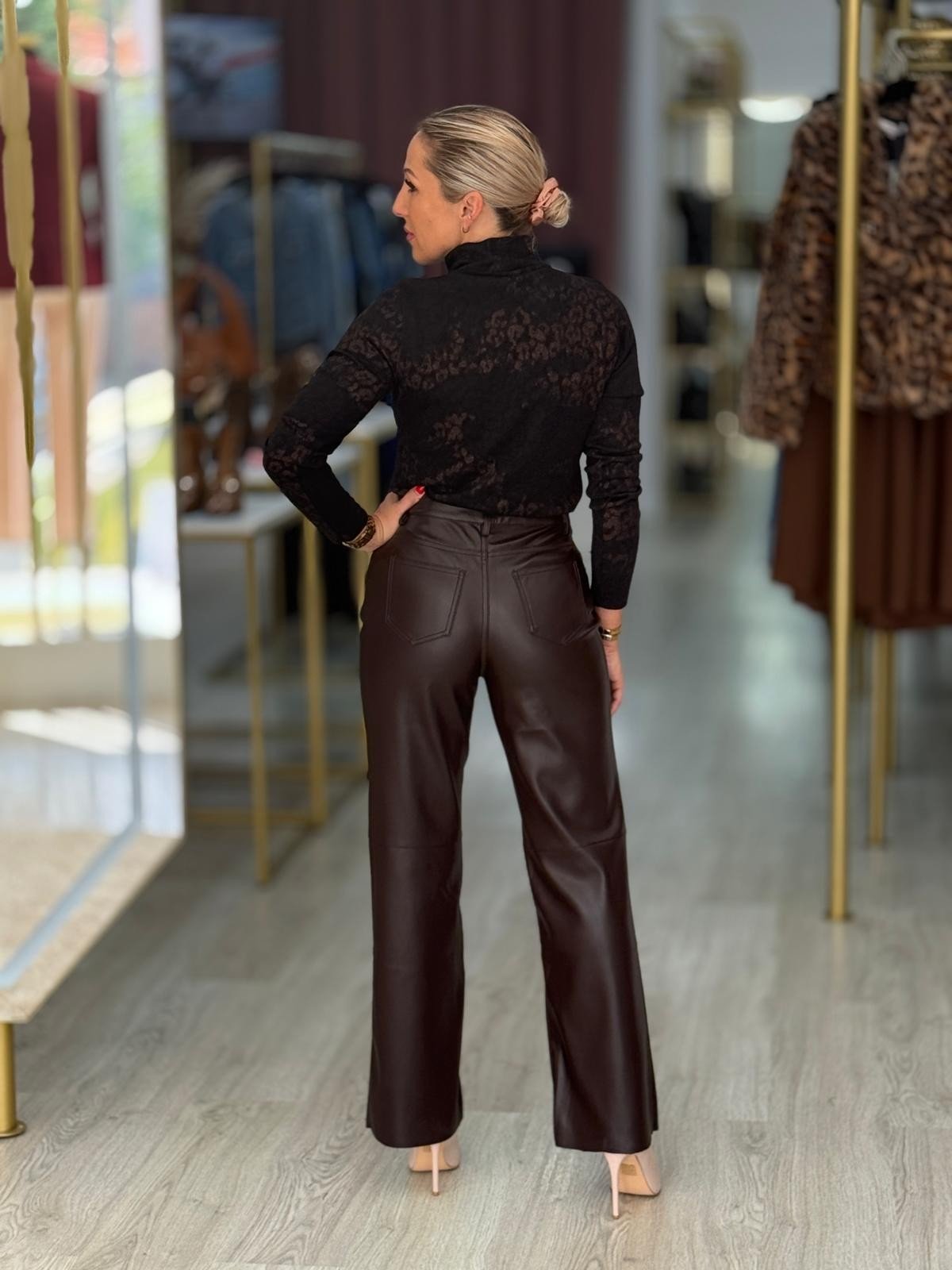 Camisola com abertura