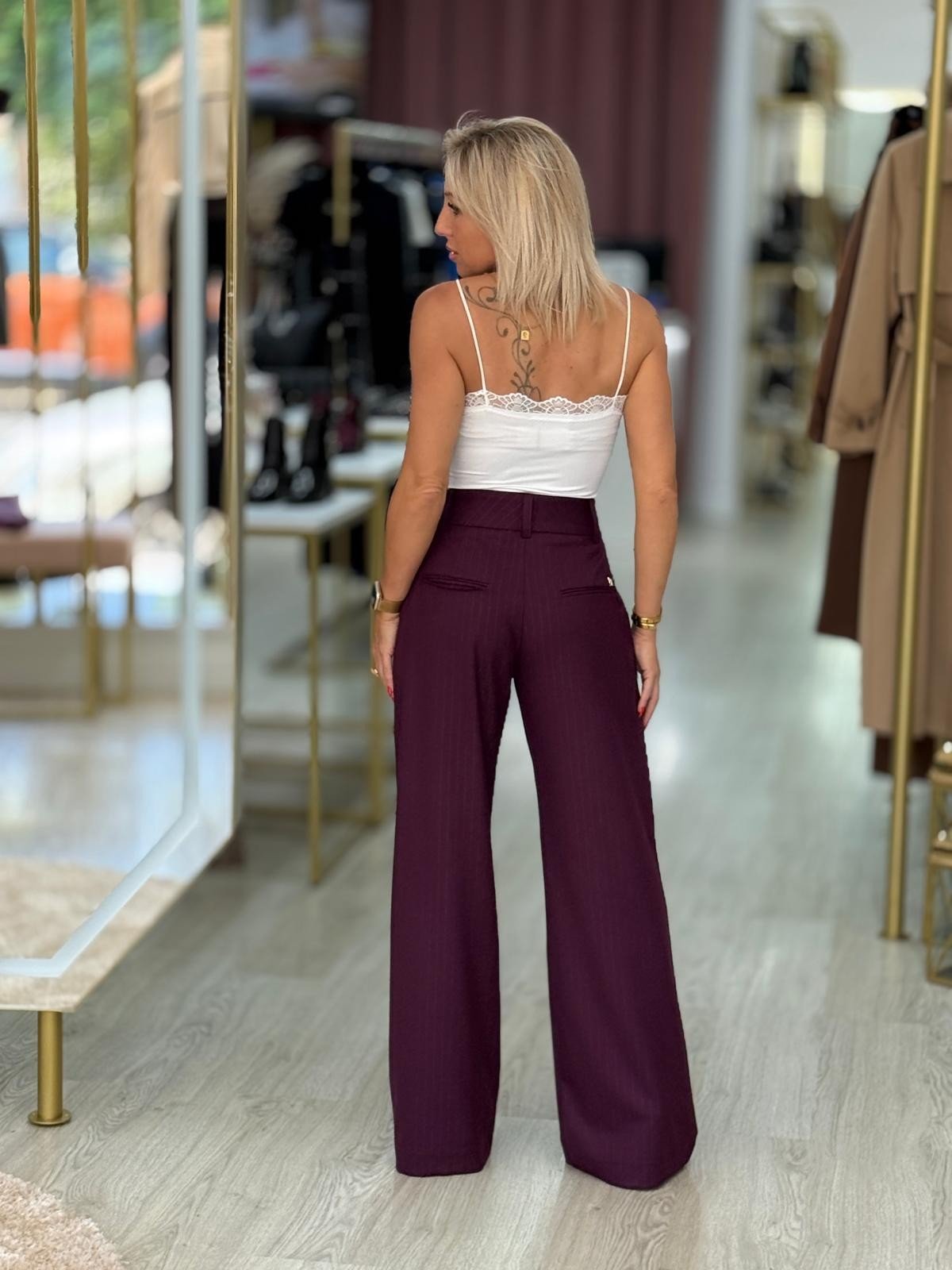 Calça clássica com brilho
