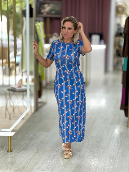 Vestido com recorte nas costas