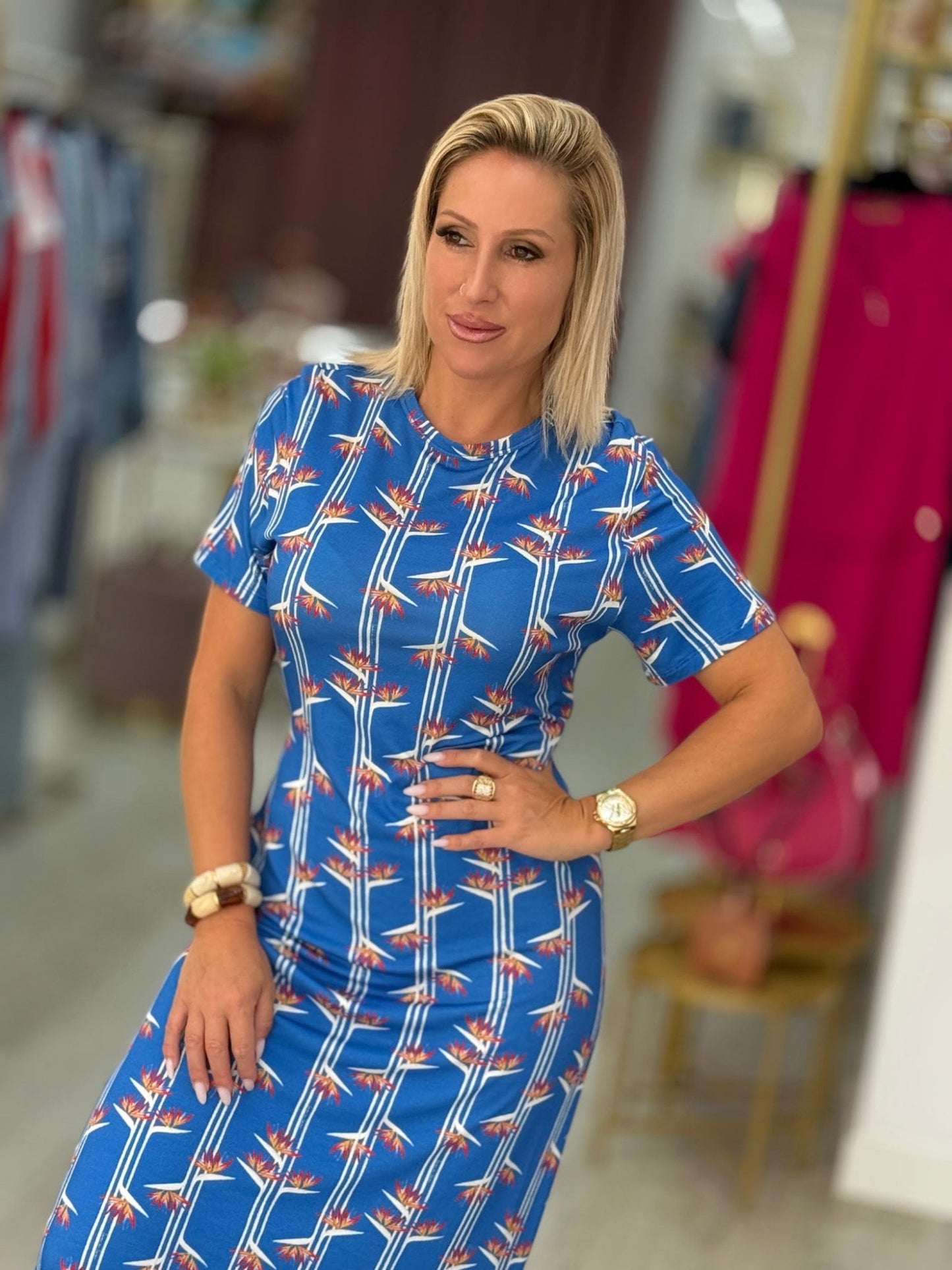 Vestido com recorte nas costas