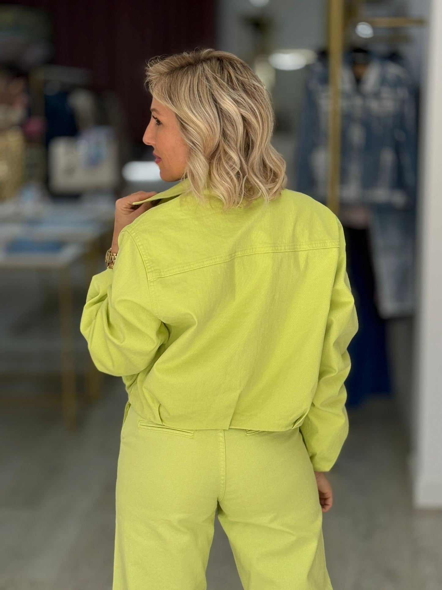 Blusão curto (+ cores)
