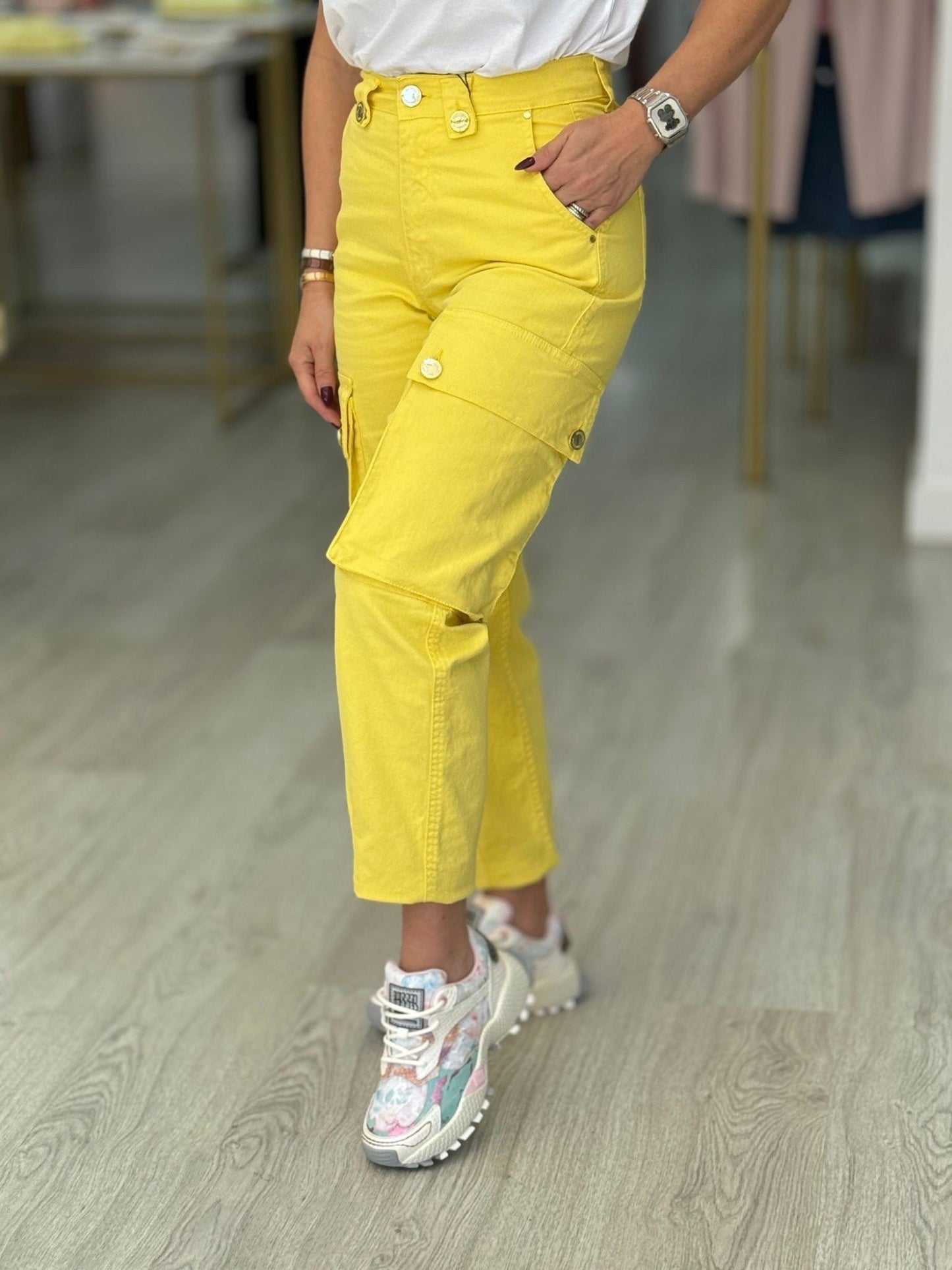 Calças slouchy com bolsos