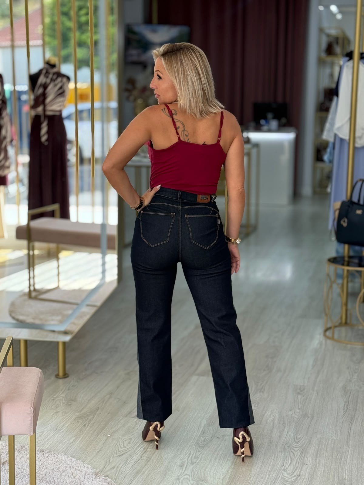 Calça corte direito