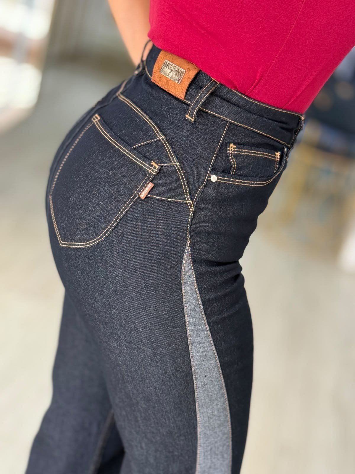 Calça corte direito