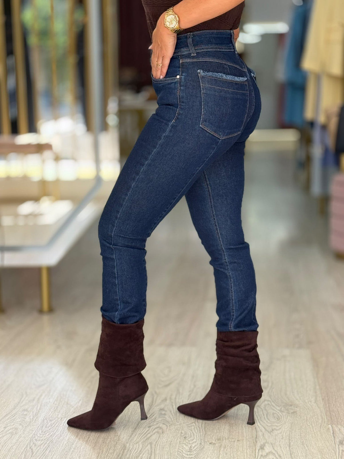 Calças Slim Medium Waist