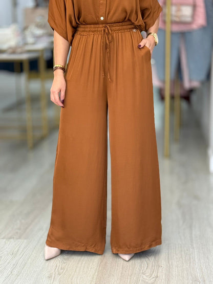 Calças acetinadas largas (+ cores)