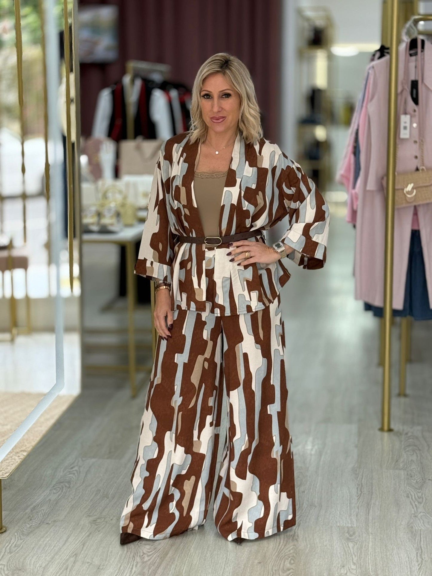 Calças com padrão geométrico