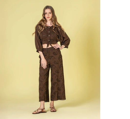 Calças bordado inglês