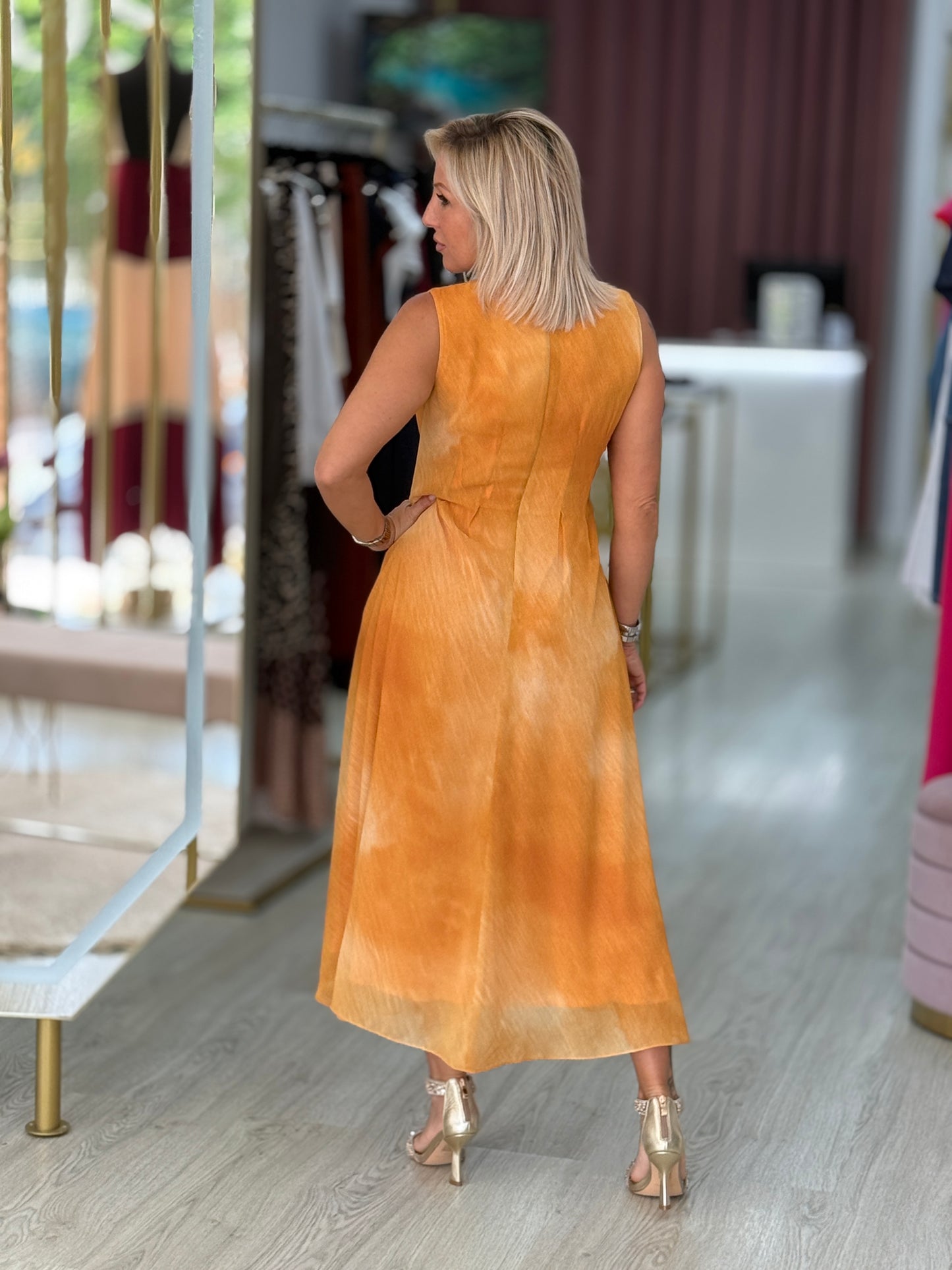 Vestido midi plissado