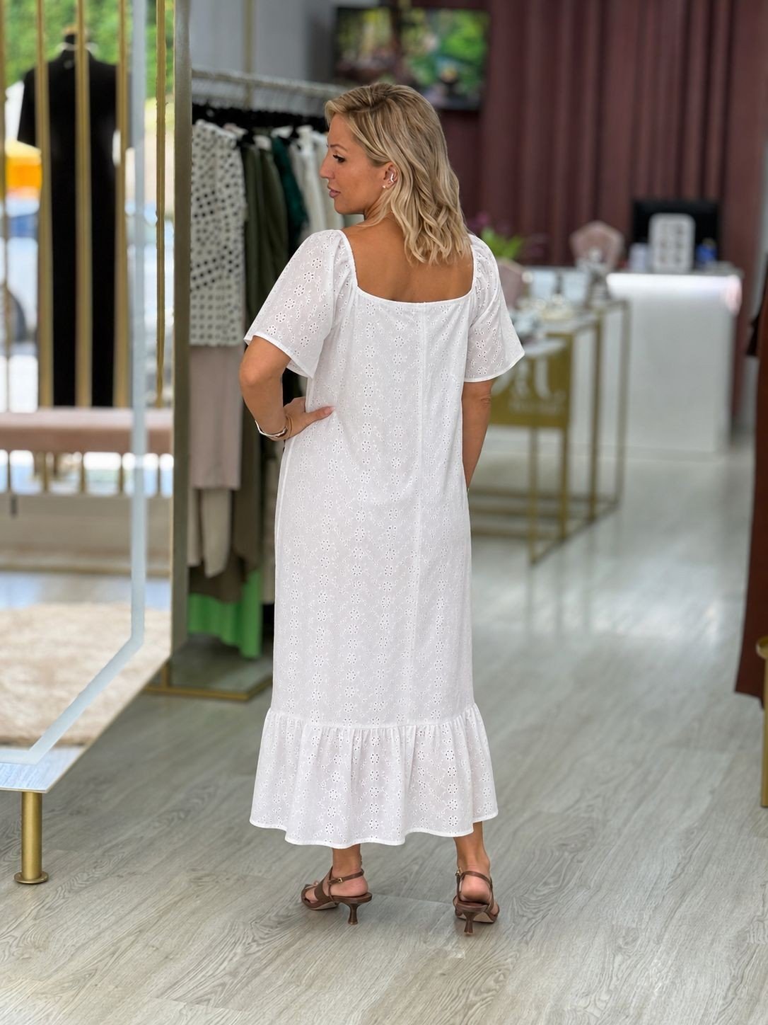 Vestido bordado inglês