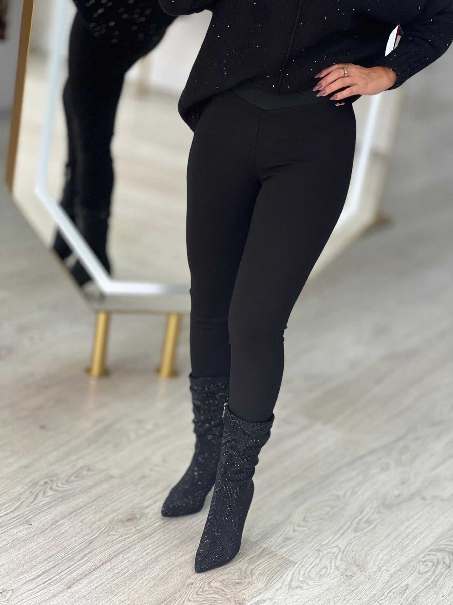 Leggings com elástico na cintura