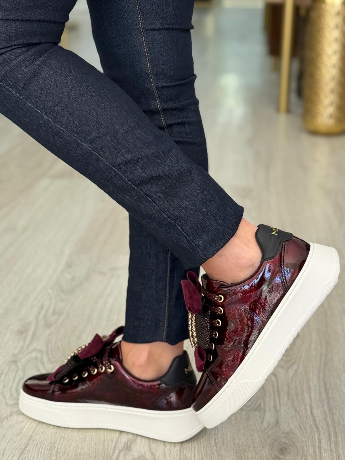 Sapatilha Casual Chic em Pele Bordô