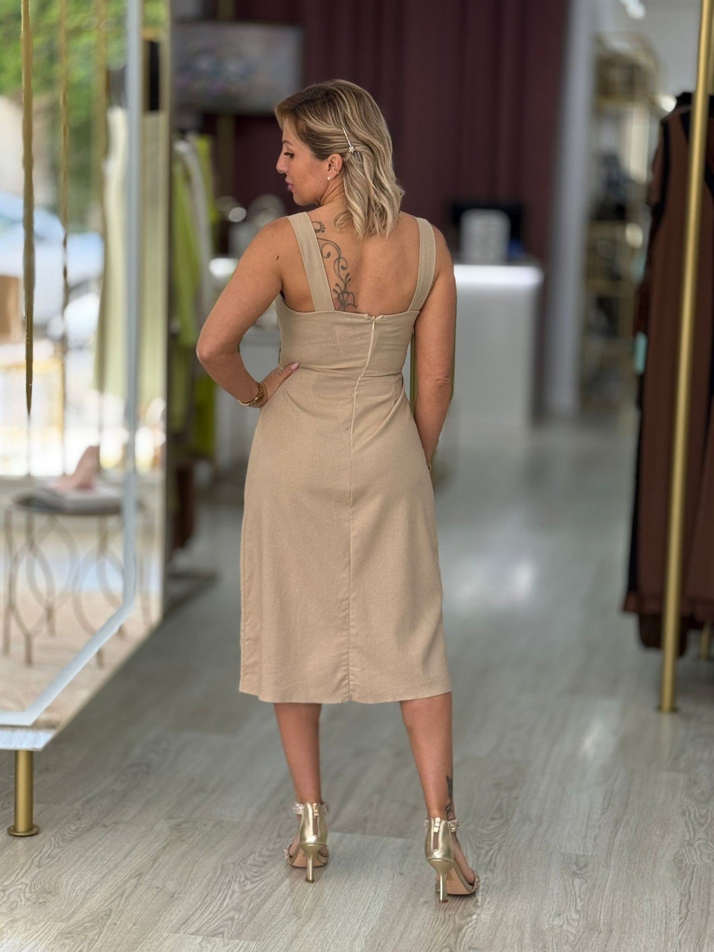 Vestido midi em linho (+ cores)