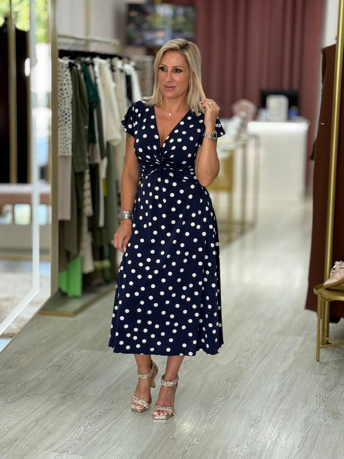 Vestido bolinhas