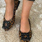 Sapatos com pedraria