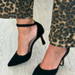 Sapatos de salto alto