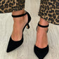 Sapatos de salto alto
