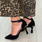 Sapatos de salto alto
