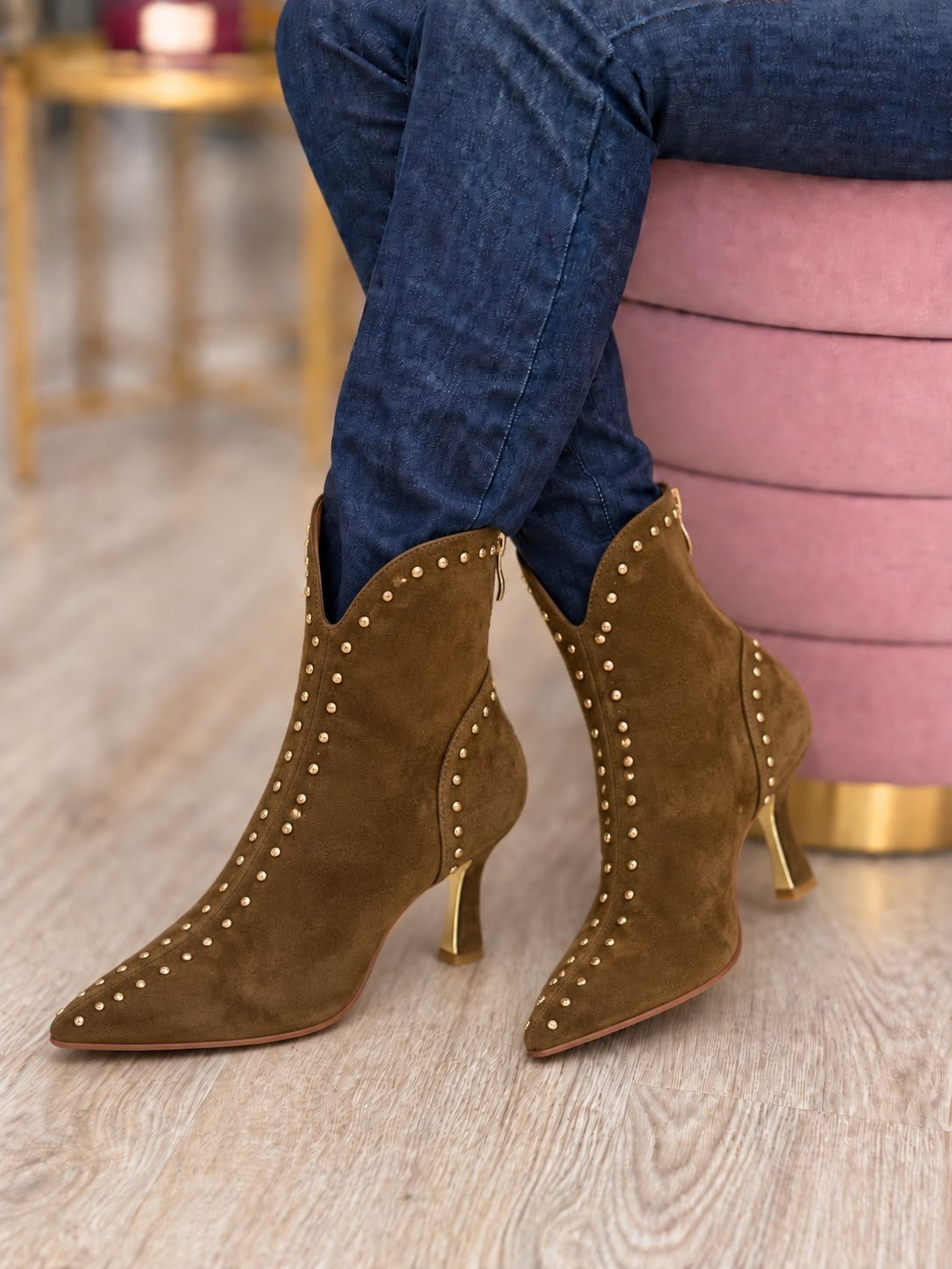 BOTA DE NAPA COM TACHAS