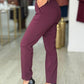 Calça clássica de cintura subida com detalhe elástico