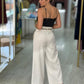 Calça curta wide leg em linho com cinto