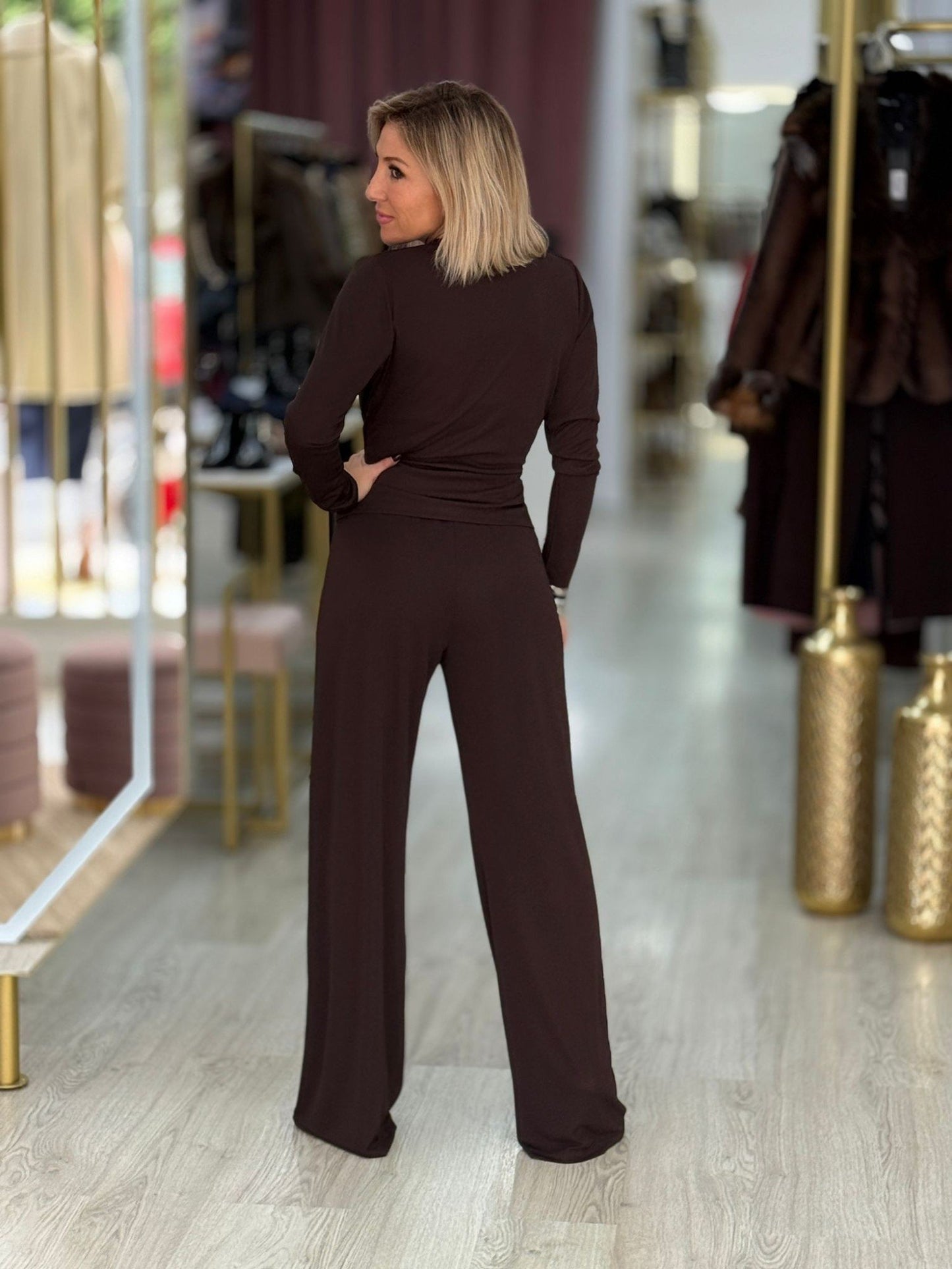 Calça wide leg em malha