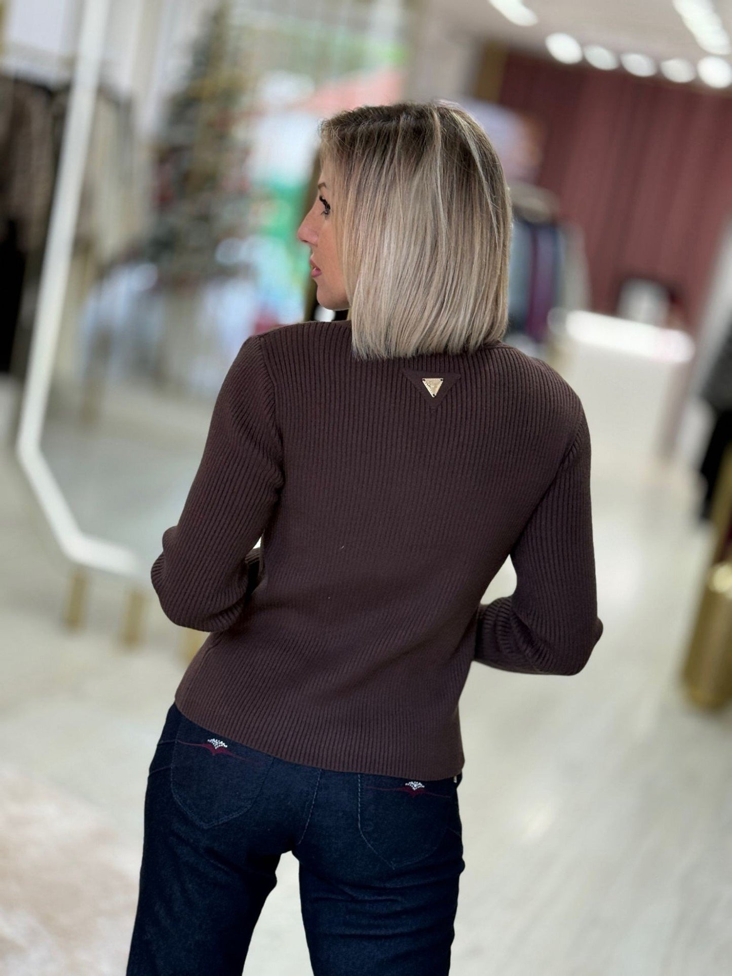 Camisola de malha com pormenor entrançado (+ cores)